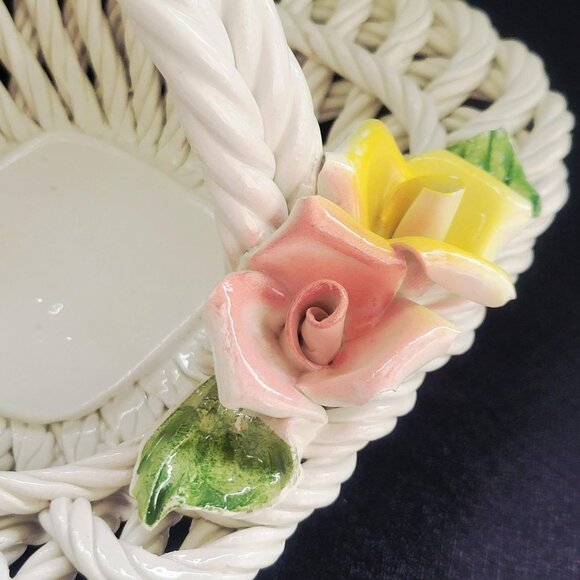 Vintage Capodimonte Ceramic Handled Wicker Basket Pink Yellow Rose Made in Italy - Picture 7 of 9